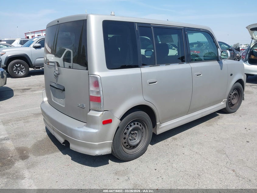2005 Scion Xb