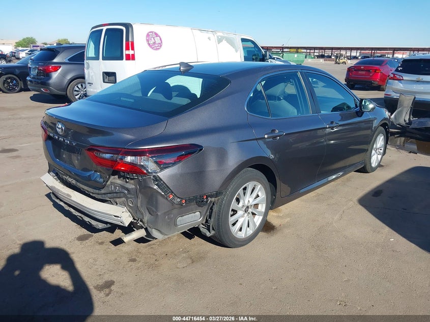 2021 Toyota Camry Le