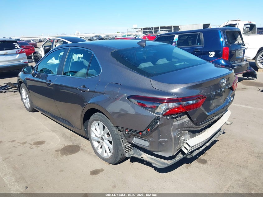 2021 Toyota Camry Le