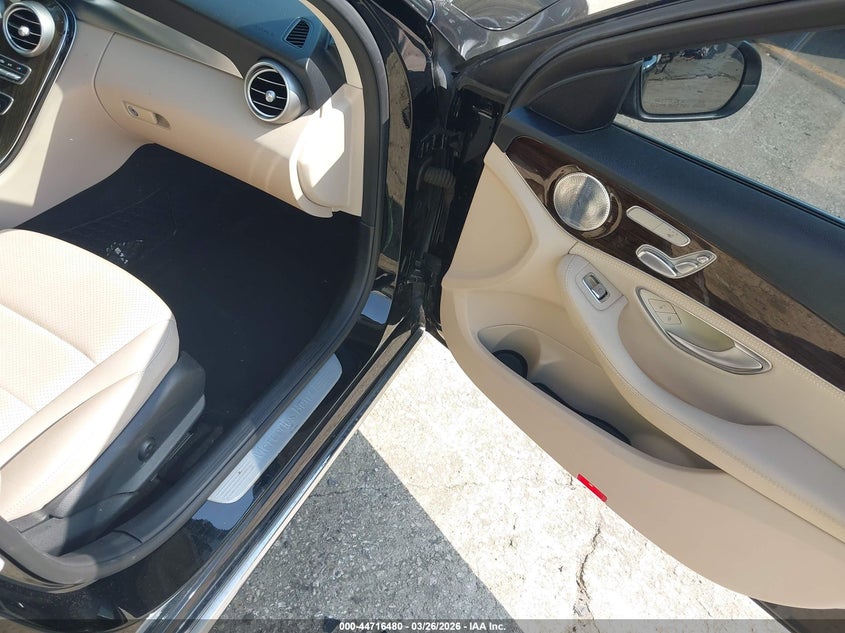 2015 Mercedes-Benz C 300 4Matic