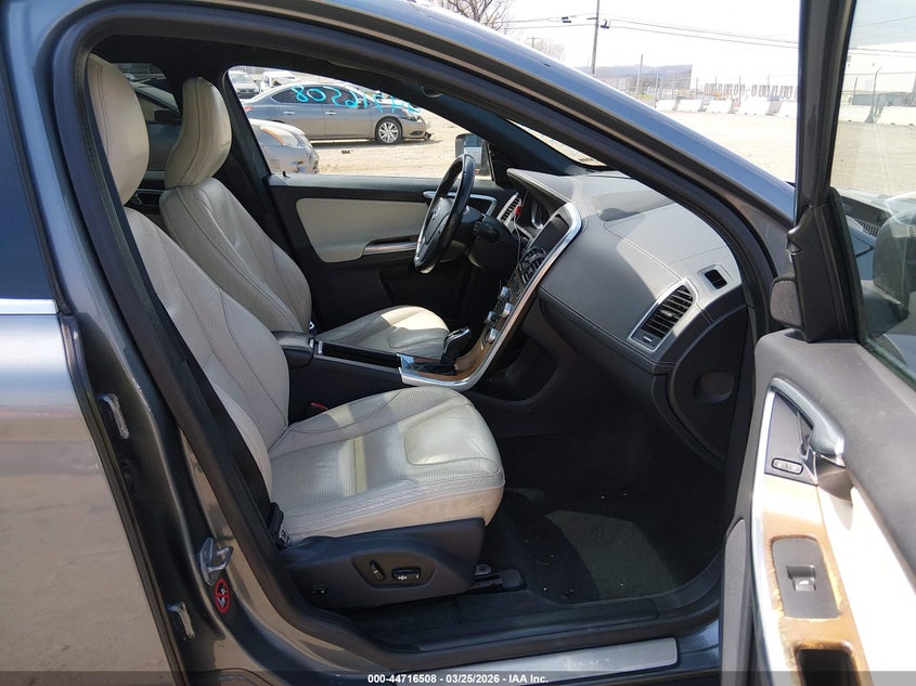 2016 Volvo Xc60 T5 Drive-E Premier