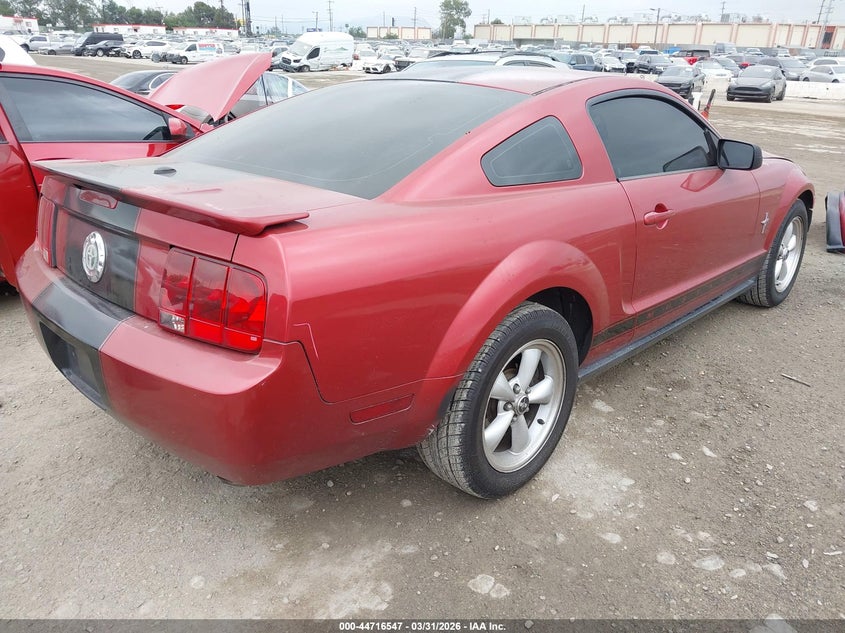 2007 Ford Mustang V6 Deluxe/V6 Premium