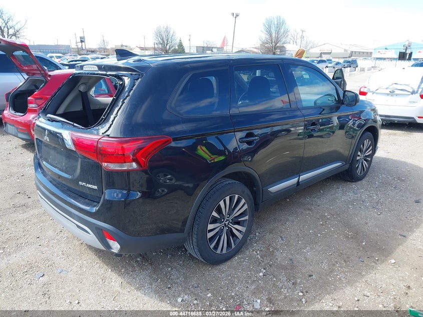 2019 Mitsubishi Outlander Es