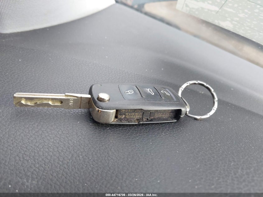 2010 Volkswagen Golf 4-Door VIN: WVWDB7AJ6AW414975 Lot: 44716706