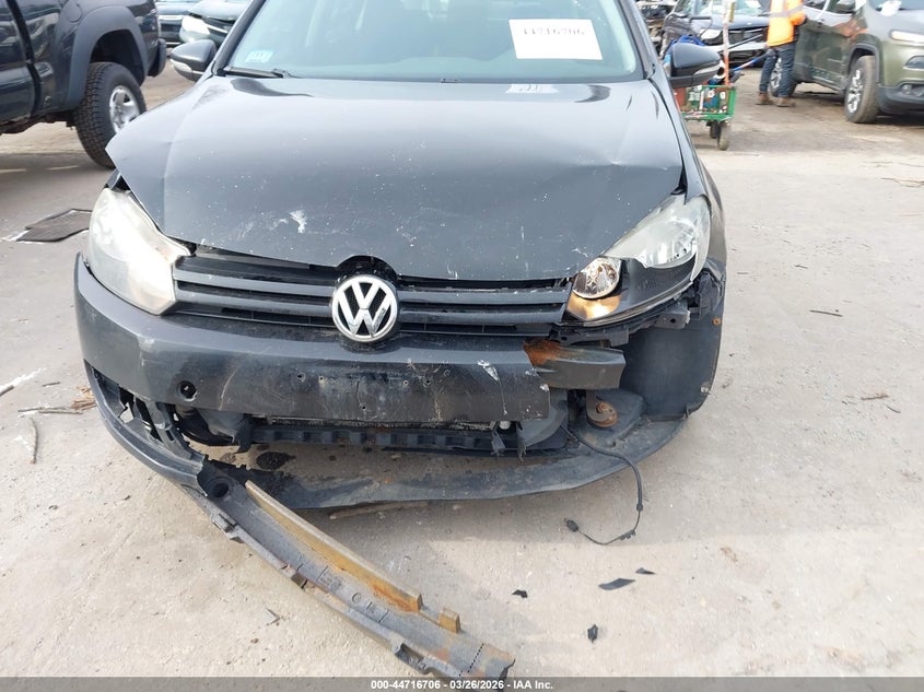 2010 Volkswagen Golf 4-Door VIN: WVWDB7AJ6AW414975 Lot: 44716706