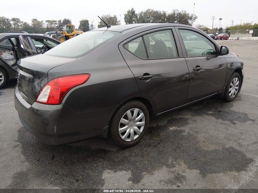 2015 Nissan Versa 1.6 S