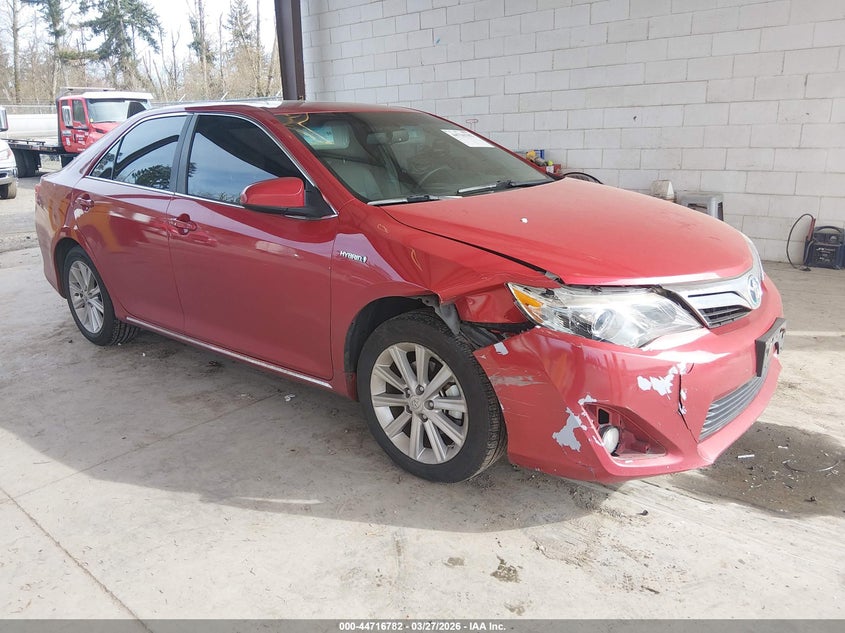 2014 Toyota Camry Hybrid Xle