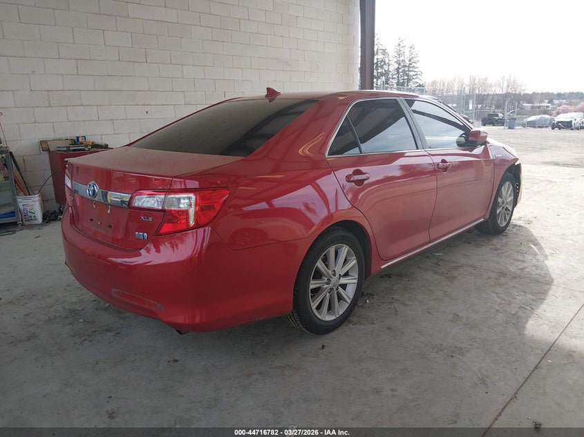 2014 Toyota Camry Hybrid Xle