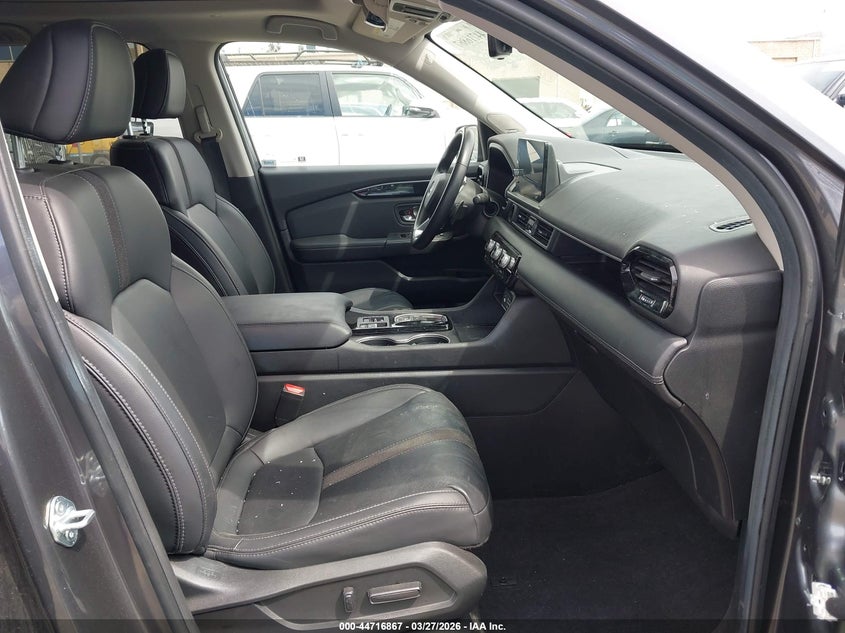 2025 Honda Pilot Touring