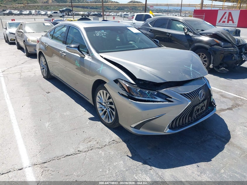 2021 Lexus Es 300H Luxury