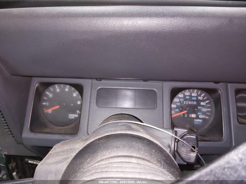 1994 Jeep Wrangler / Yj S VIN: 1J4FY19P7RP463700 Lot: 44717052