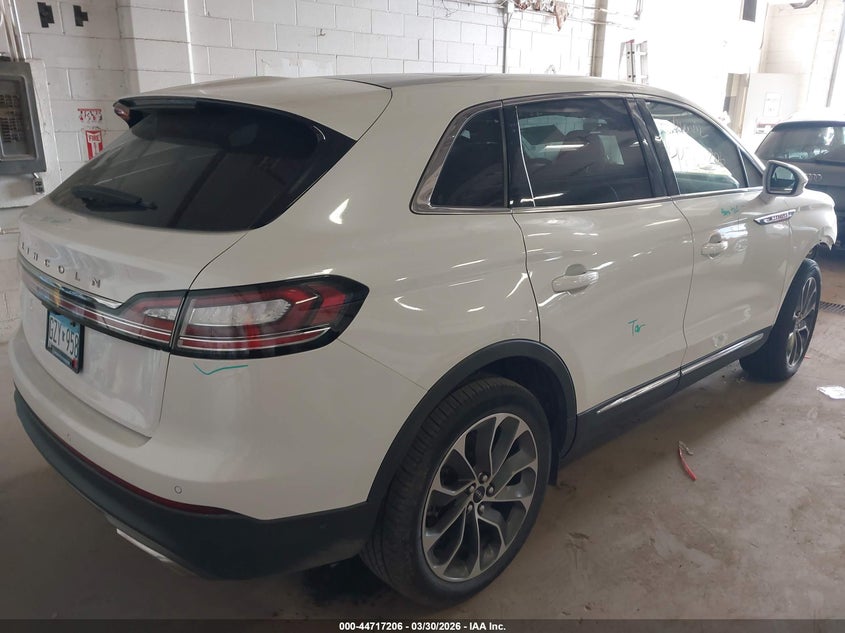 2021 Lincoln Nautilus Reserve