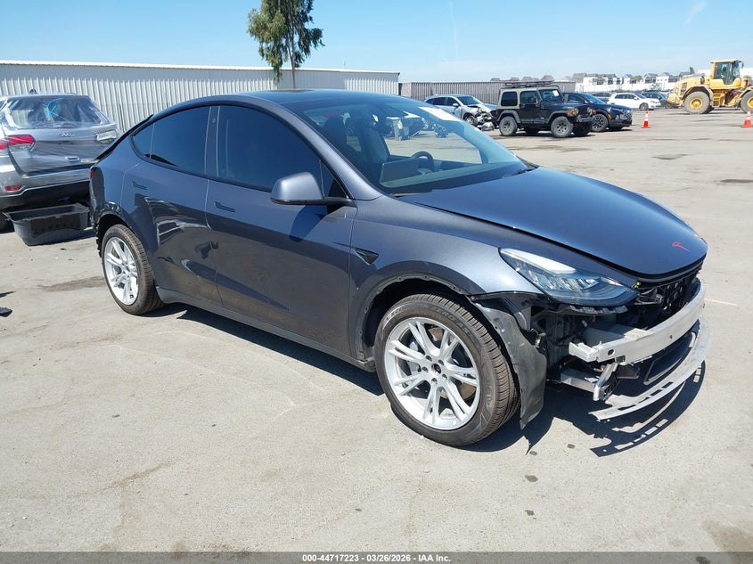 2022 Tesla Model Y Long Range Dual Motor All-Wheel Drive