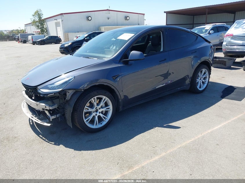 2022 Tesla Model Y Long Range Dual Motor All-Wheel Drive
