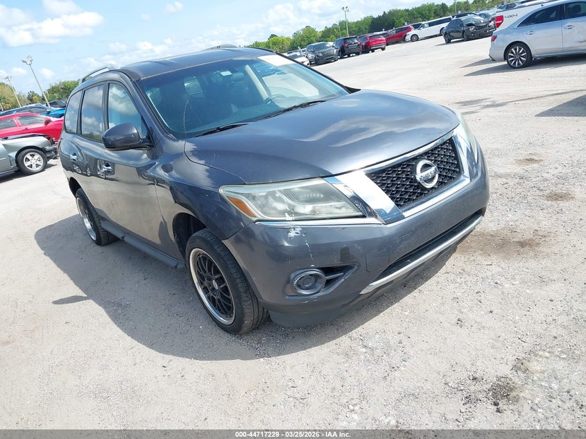 2013 Nissan Pathfinder Sv