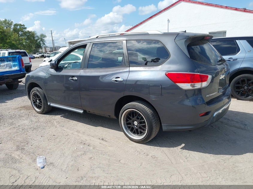 2013 Nissan Pathfinder Sv