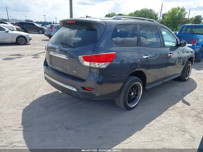2013 Nissan Pathfinder Sv