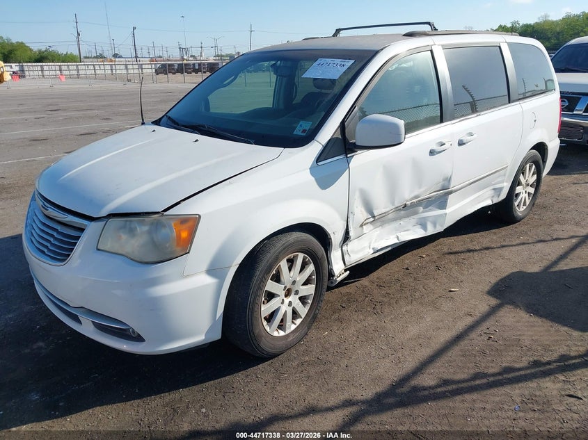2014 Chrysler Town & Country Touring