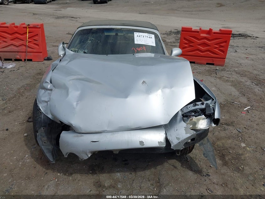 2002 Mazda Mx-5 Miata Cloth/Ls/Se VIN: JM1NB353720222090 Lot: 44717548