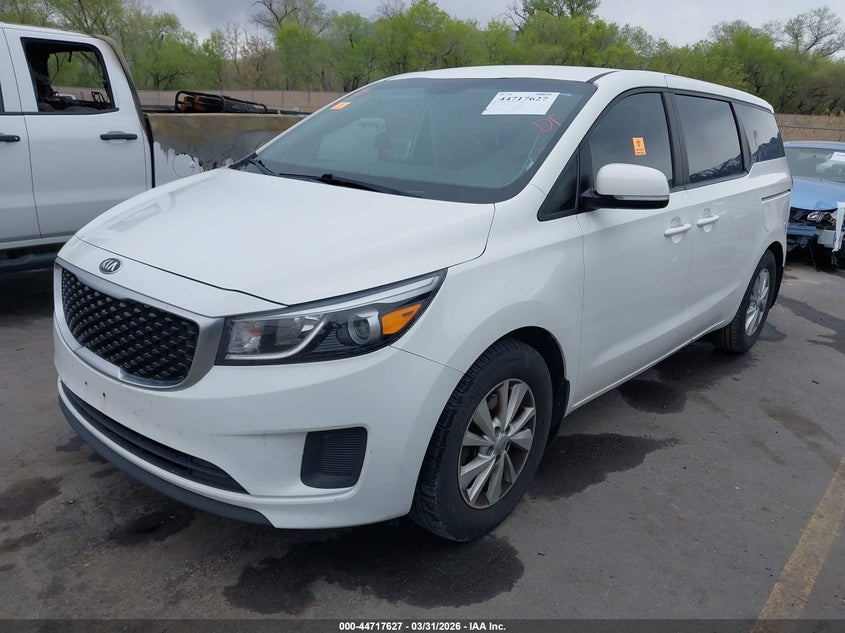 2016 Kia Sedona L