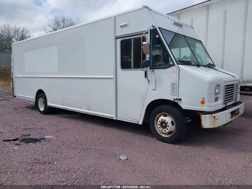 2015 FORD F-59 COMMERCIAL STRIPPED auction photo 1