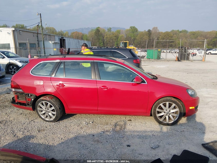 2012 Volkswagen Jetta 2.0 Sportwagen 2.0L Tdi red Lot 111044717753 Vin 3VWPL7AJ5CM604017