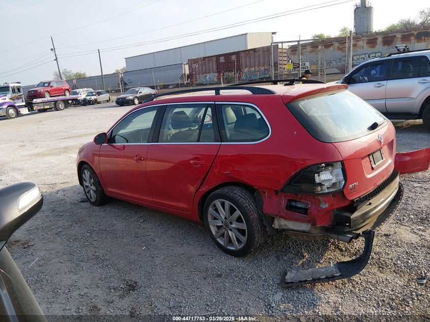 2012 Volkswagen Jetta 2.0 Sportwagen 2.0L Tdi red Lot 111044717753 Vin 3VWPL7AJ5CM604017