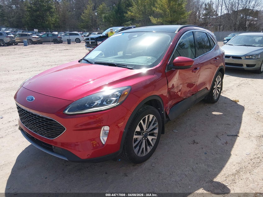 2022 Ford Escape Titanium Hybrid