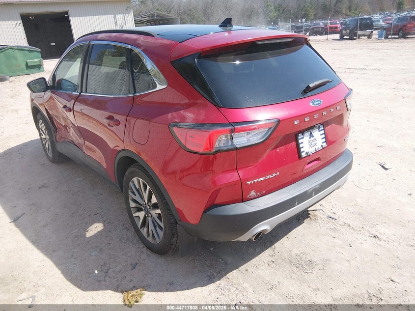 2022 Ford Escape Titanium Hybrid