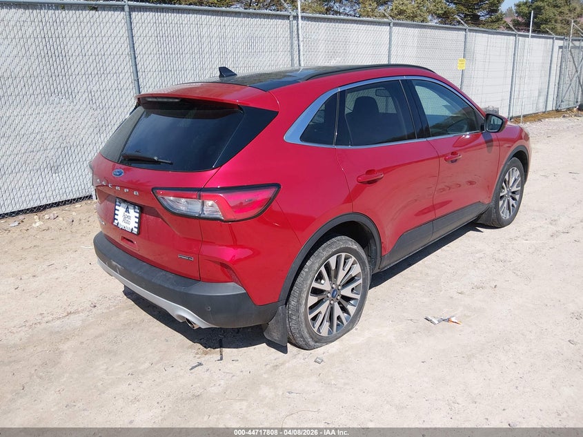 2022 Ford Escape Titanium Hybrid
