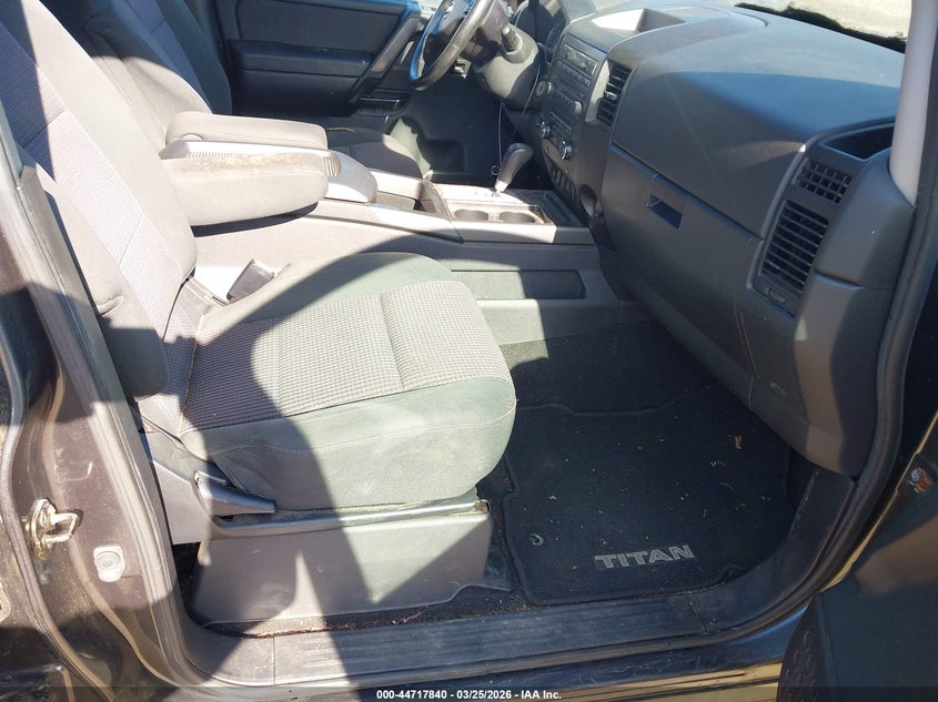 2009 Nissan Titan Se