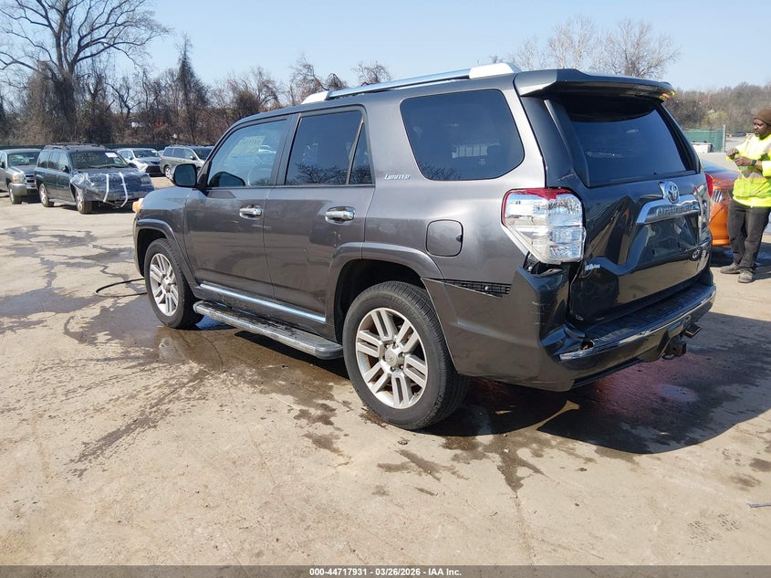 2011 TOYOTA 4RUNNER auction photo 3