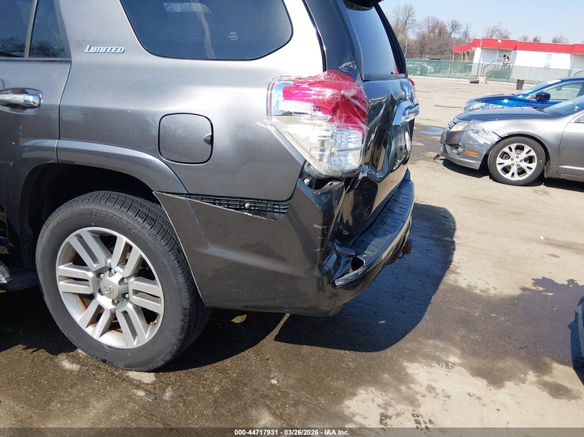 2011 TOYOTA 4RUNNER auction photo 6