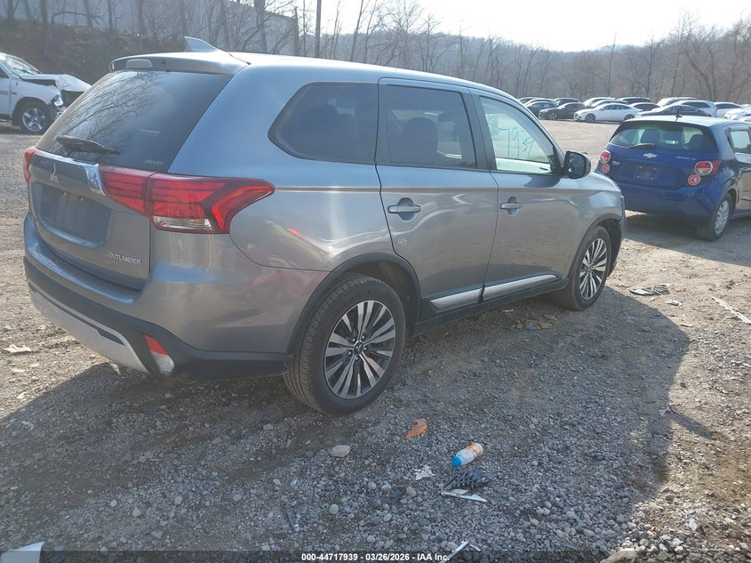 2019 Mitsubishi Outlander Es