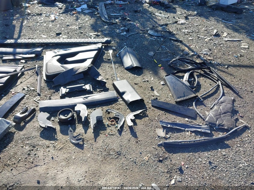 2022 Chevrolet Tahoe 4Wd Z71 VIN: 1GNSKPKD1NR103014 Lot: 44718157