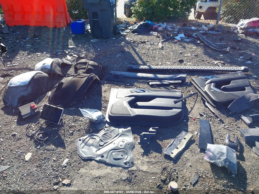 2022 Chevrolet Tahoe 4Wd Z71 VIN: 1GNSKPKD1NR103014 Lot: 44718157