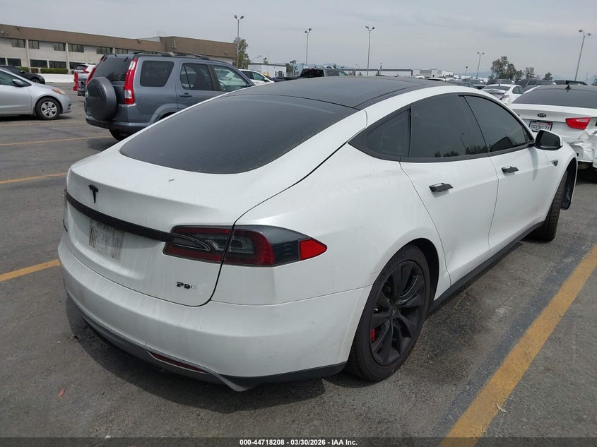 Vin: 5yjsa1dp9dfp13098, lot: 45215358, tesla model s performance 20134