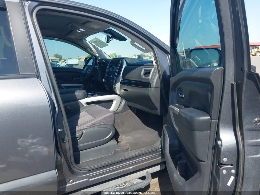 2021 Nissan Titan Sv 4X2