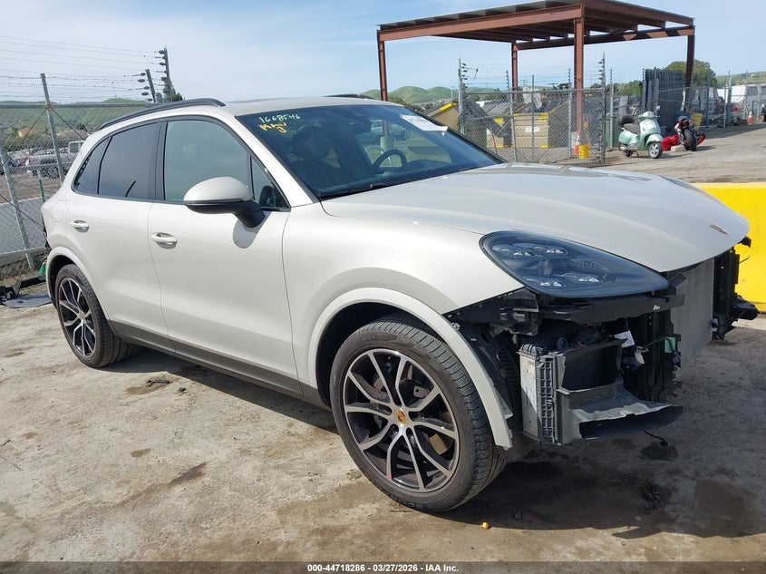 2022 Porsche Cayenne S/S Platinum Edition