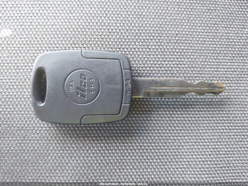 2000 Mazda B3000 Se/Tl VIN: 4F4YR16V3YTM24369 Lot: 44718434