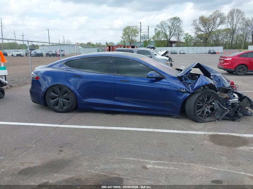 2022 Tesla Model S Dual Motor All-Wheel Drive VIN: 5YJSA1E57NF461043 Lot: 44718559