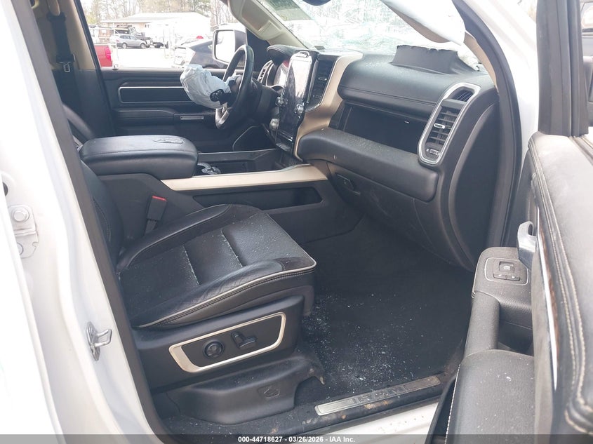 2020 Ram 1500 Laramie 4X4 5'7 Box