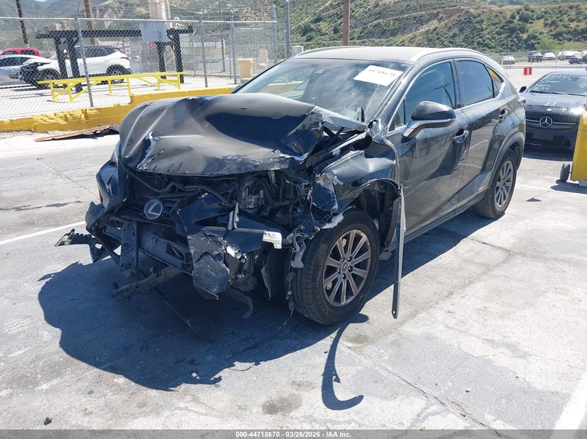 Vin: jtjbjrbz0j2089240, lot: 45215820, lexus nx 300h 20182