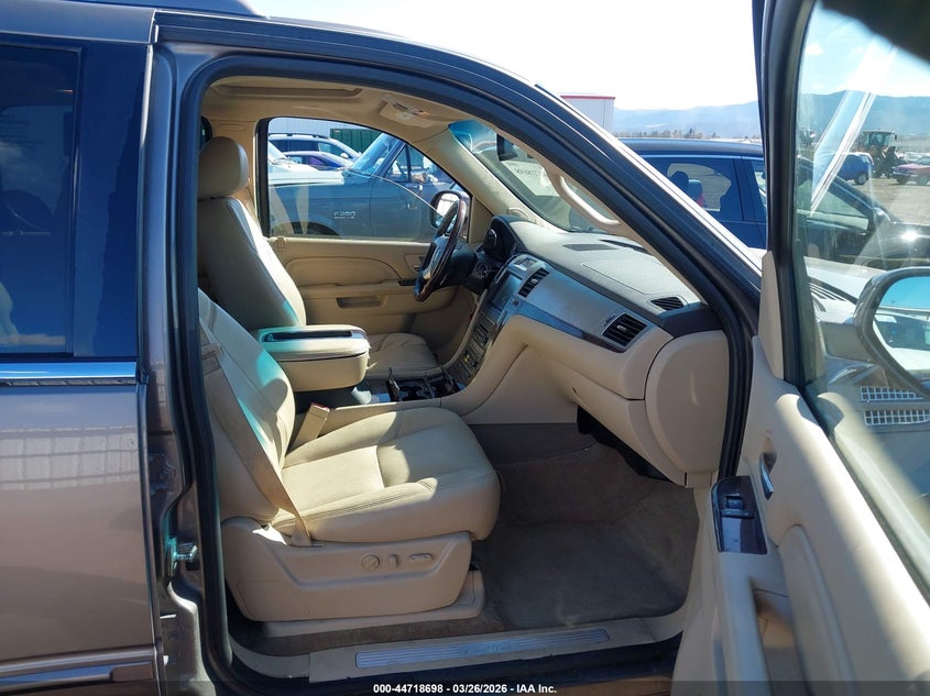 2013 Cadillac Escalade Esv Premium