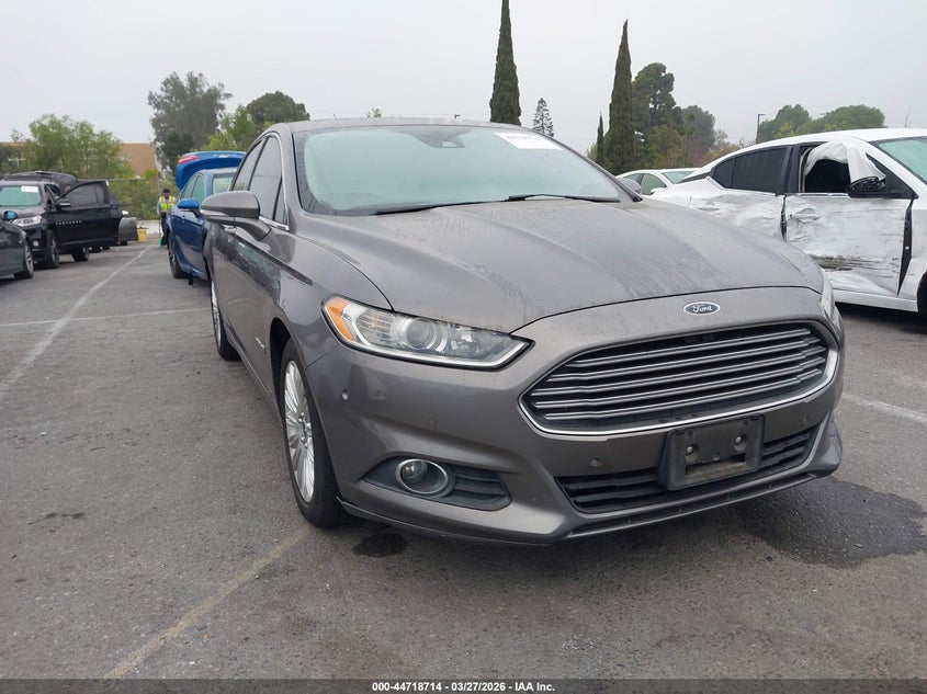2014 Ford Fusion Hybrid Se