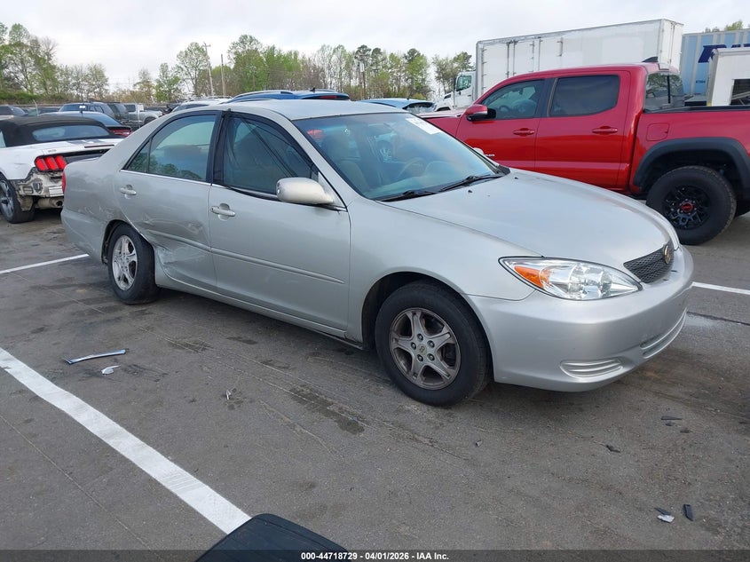 2004 Toyota Camry Le