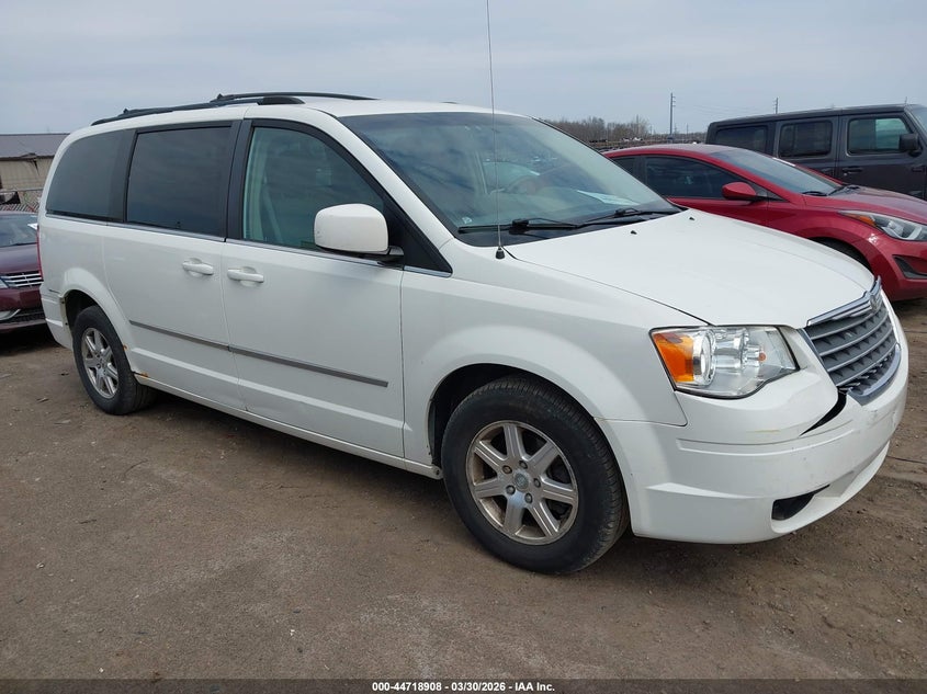 2009 Chrysler Town & Country Touring