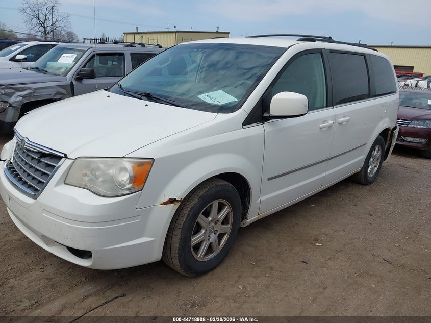2009 Chrysler Town & Country Touring