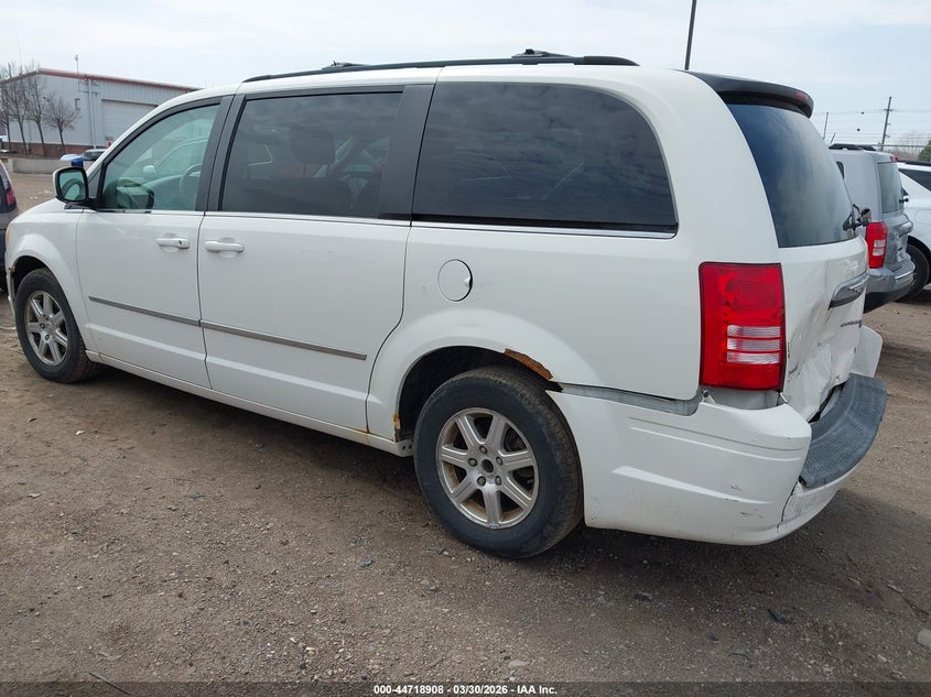2009 Chrysler Town & Country Touring