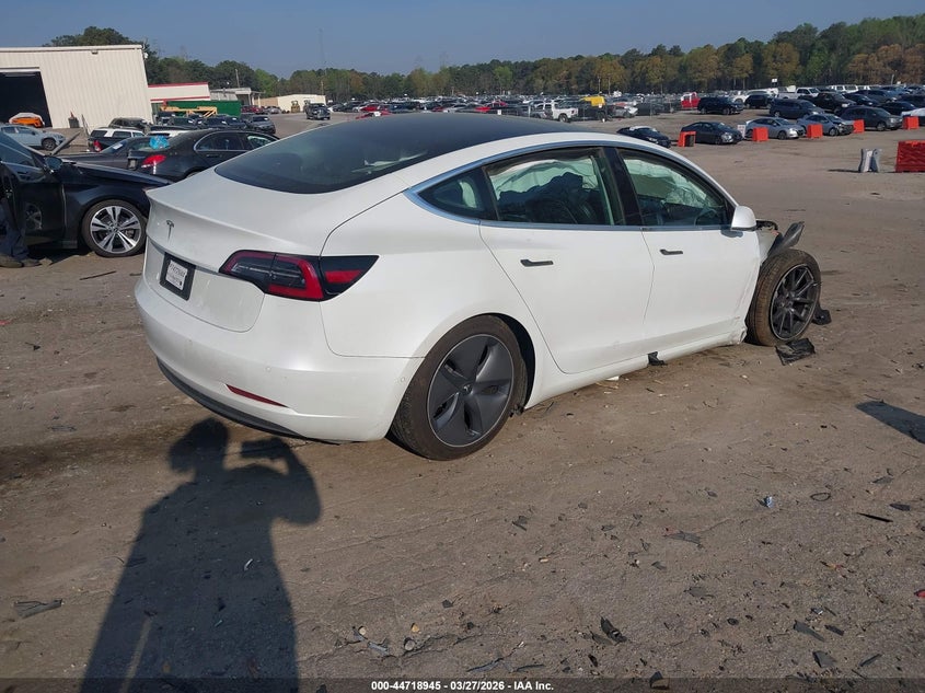 Vin: 5yj3e1ea2lf590472, lot: 45216095, tesla model 3 standard range plus rear-wheel drive/standard range rear-wheel drive 20204
